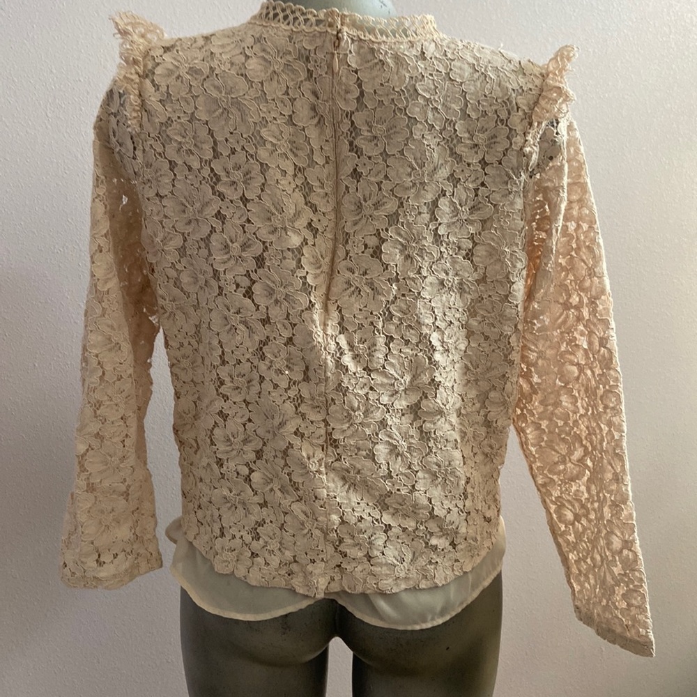 Lace blouse - Picture 2 of 3